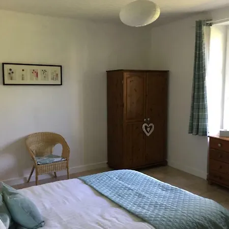 La Petite Maison Au Coin *