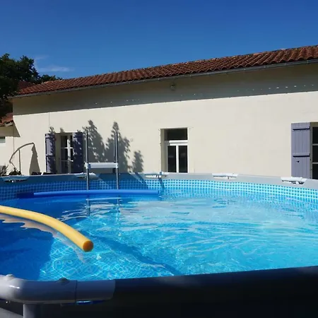 La Petite Maison Au Coin *