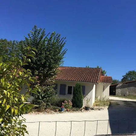 La Petite Maison Au Coin Festalemps